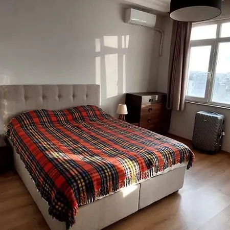 Oezyuerek * Isztambul