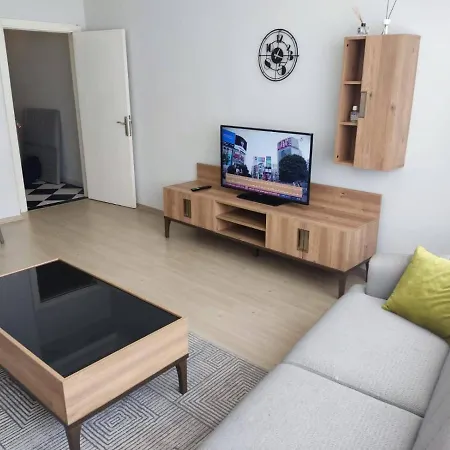 Apartman Oezyuerek Isztambul